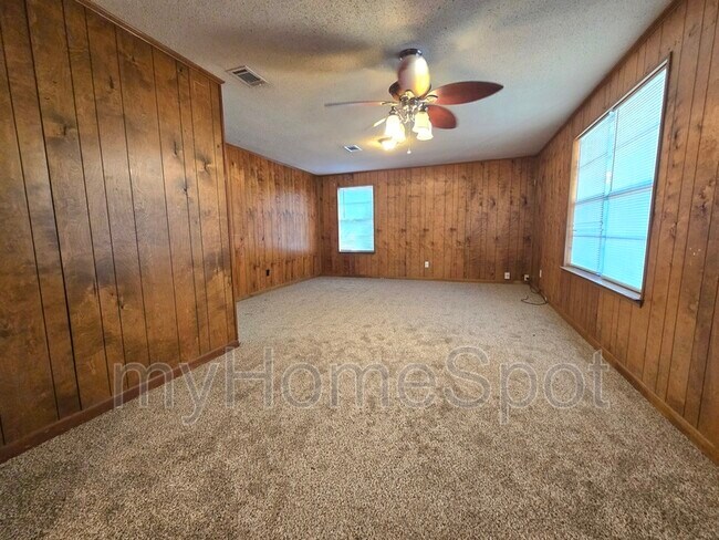 Foto del edificio - 3230 Palmdale Ave