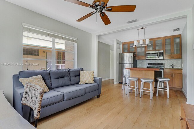 Foto del edificio - 1337 Euclid Ave