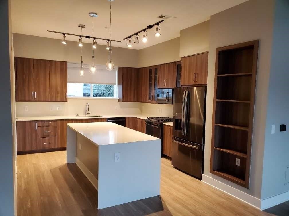 Foto principal - 2200 S Lakeshore Blvd