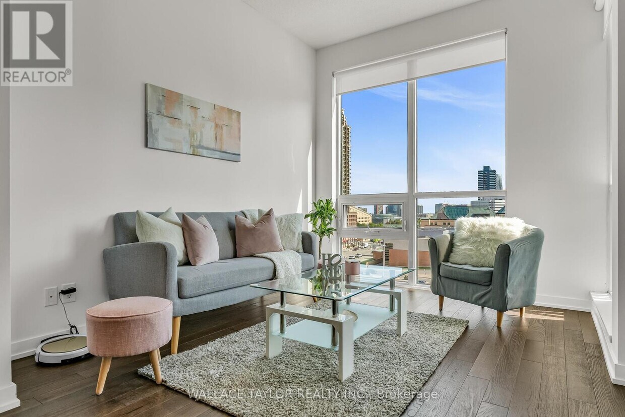 Primary Photo - 4311-4011-4011 Brickstone Mews