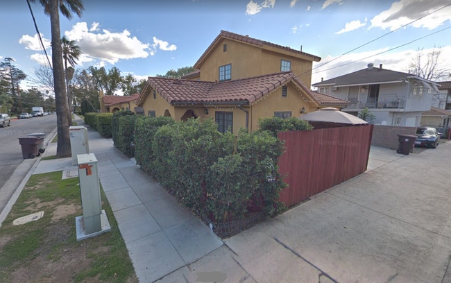 Foto del edificio - 2040 Glenwood Rd