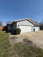 Building Photo - 155 Wintergreen Dr