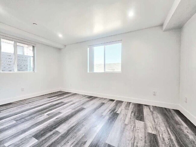 Photo - 2855 Cincinnati St House