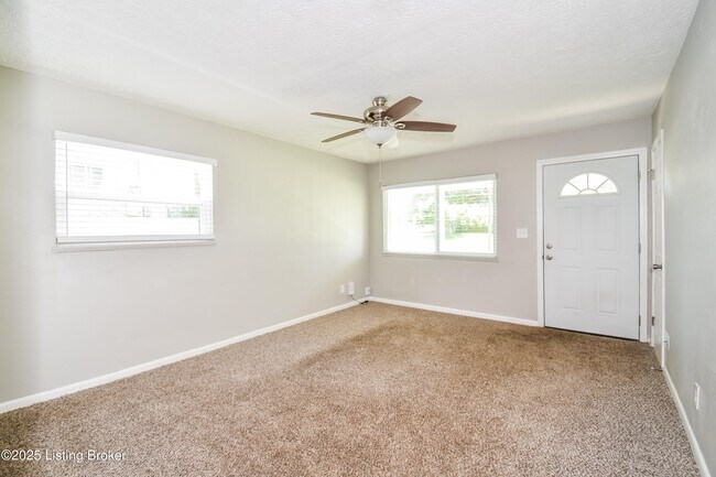 Building Photo - 4809 Granada Dr