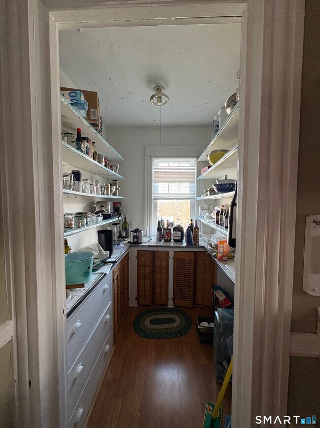 Foto del edificio - 211 S Whittlesey Ave