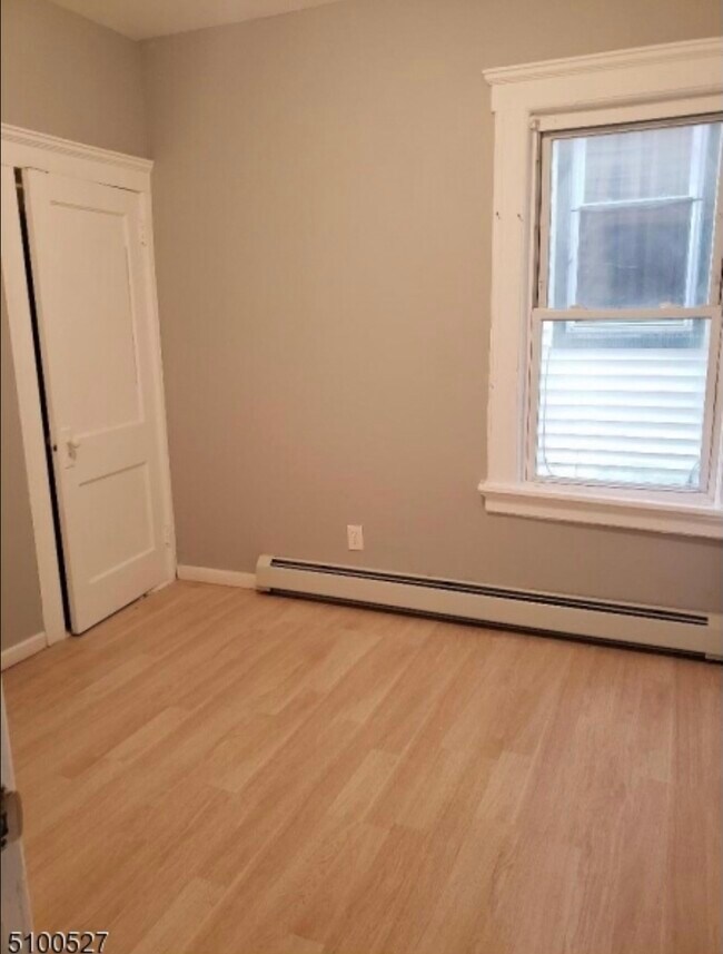Bedroom - 308 Atlantic St