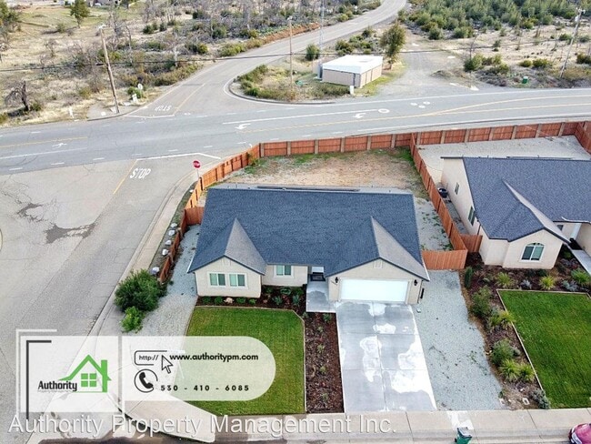 Building Photo - 3 br, 2 bath House - 16983 Catalina Way