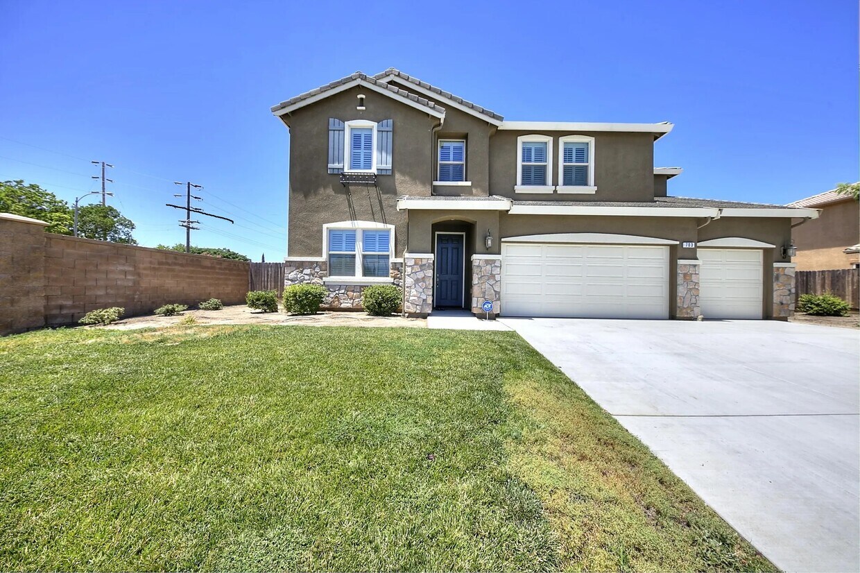 703 American Ave, Lemoore, CA 93245 House Rental in Lemoore, CA