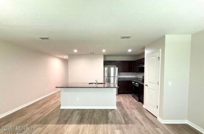 Foto del edificio - 6468 Sweetbay Ln