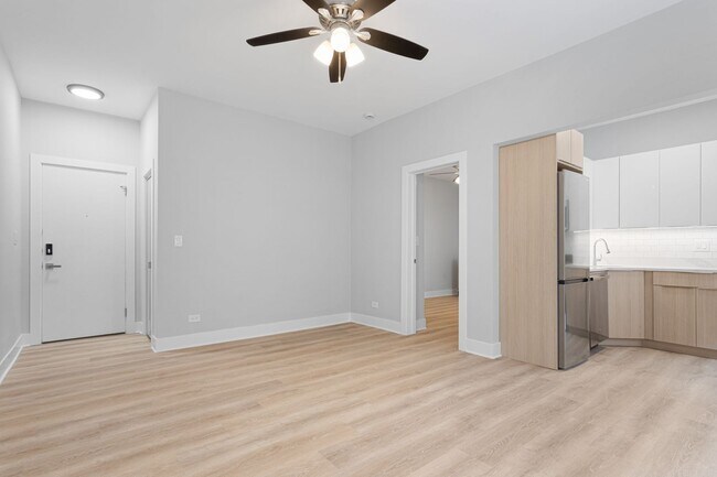 Foto del edificio - 7600 N Sheridan Rd