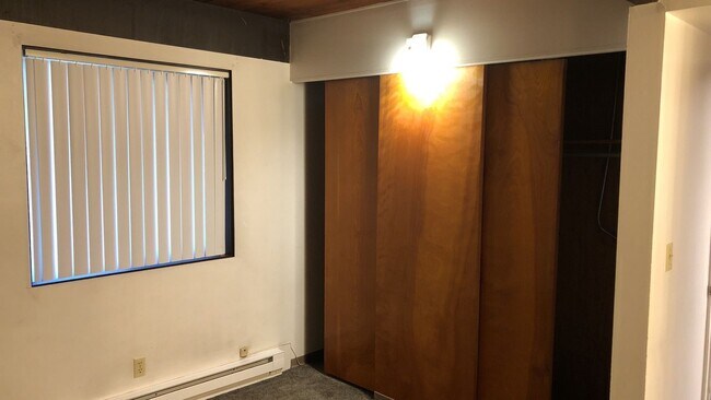 Foto del edificio - 825 N Grand Ave