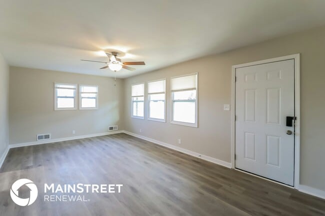 Building Photo - 145 Gurley Ln