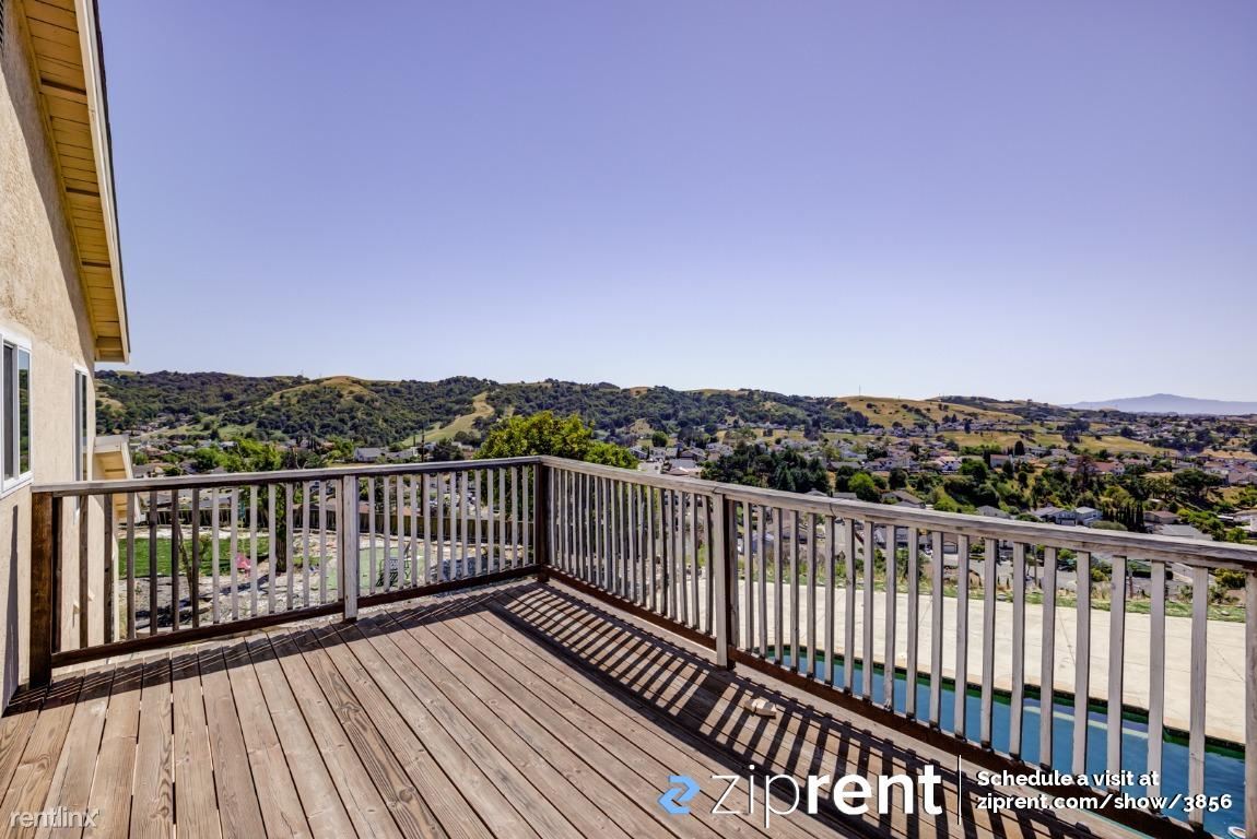 Primary Photo - 4 br, 2.5 bath House - 118 Sunflower Ct, H...