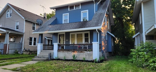 Building Photo - 258 McGowan St