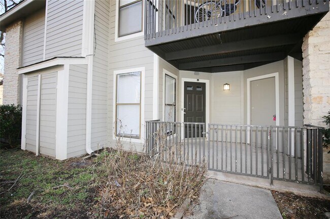 Building Photo - 10616 Mellow Meadow Dr
