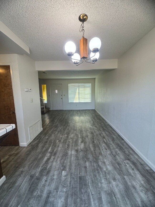 Photo - Two Bedroom Townhome Available For Immedia...