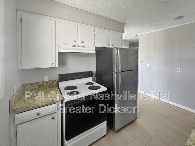 Foto del edificio - 542 Ashe Ave