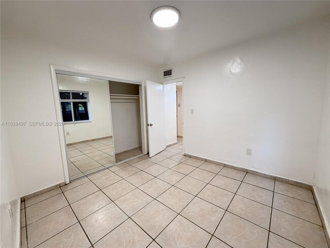 Building Photo - 1860 SW 22nd St