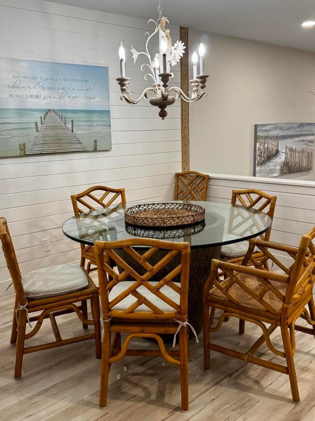 Building Photo - 634 Bayou Dr