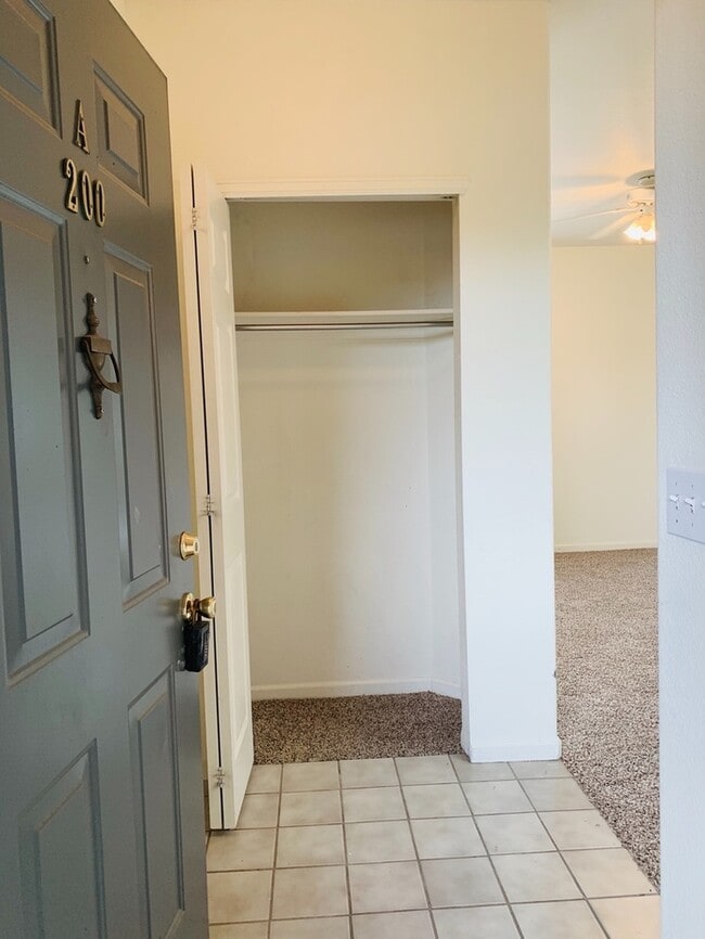 Building Photo - 1 Bed/1 Bath Condo - Great Location!