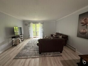 Building Photo - 60 Brookside Dr