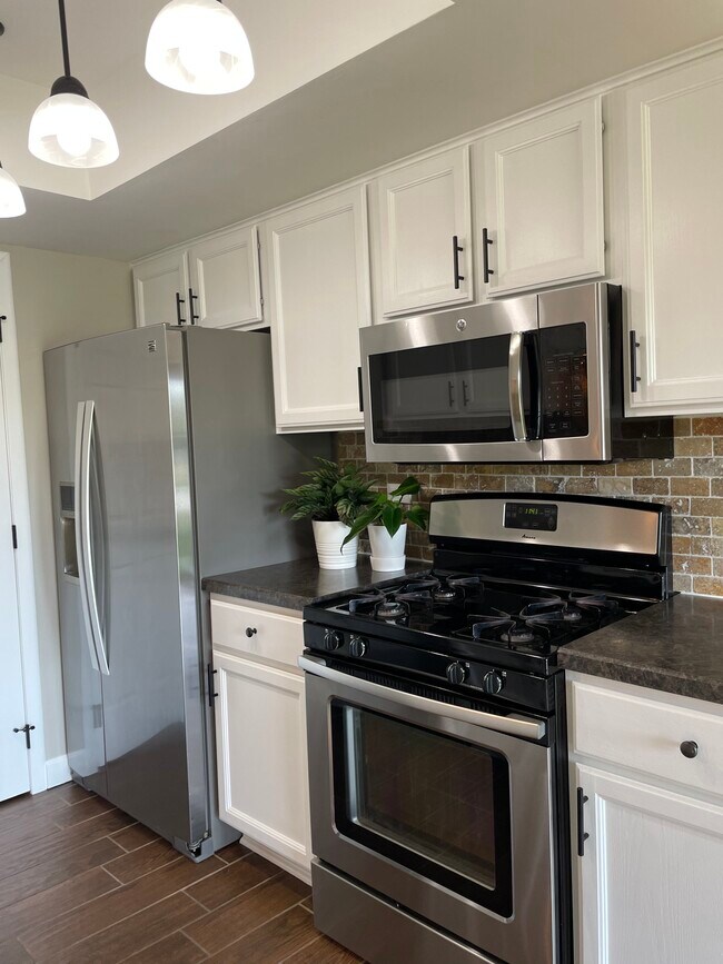 Foto del edificio - 16414 Brementowne Rd