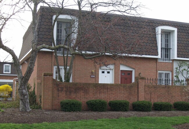Foto del edificio - 2896 Chateau Circle