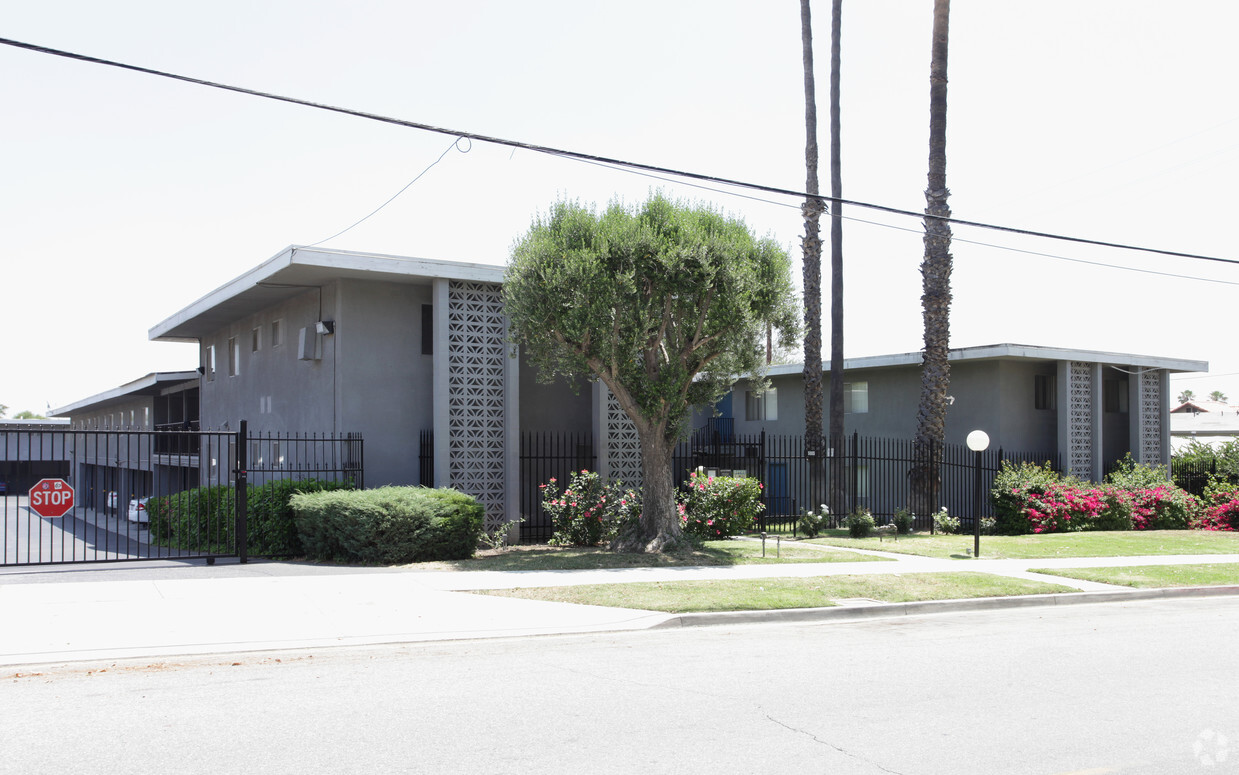 5005 Sierra Vista Ave, Riverside, CA 92505 Apartments - Riverside, CA