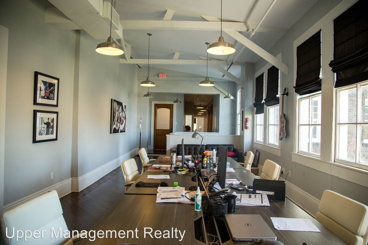Foto principal - 920 Valmont St