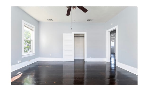 Building Photo - 208 E Arsenal