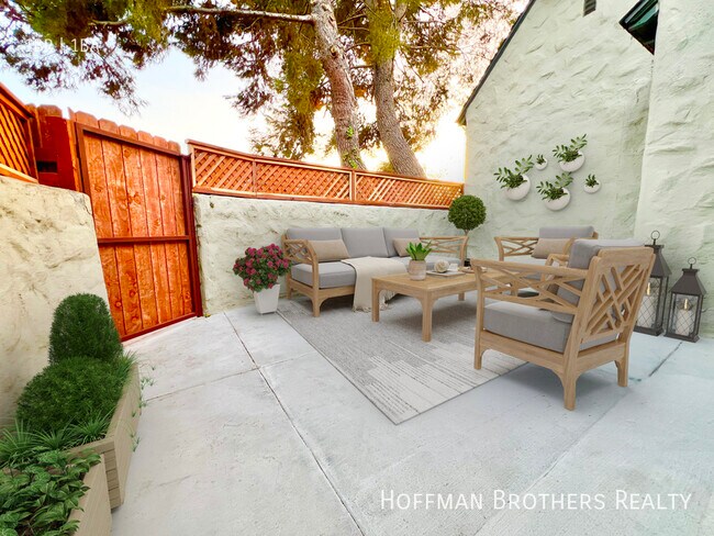 Foto del edificio - 302 N Mansfield Ave Los Angeles, CA 90036