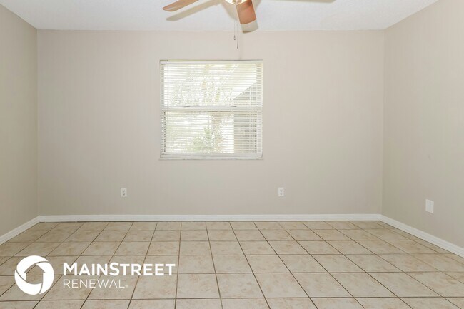 Foto del edificio - 8208 Kenwood Rd