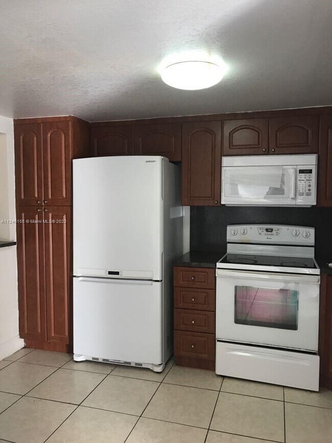 Building Photo - 3751 NW 115th Way