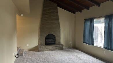 Building Photo - 2123 NW Watters St