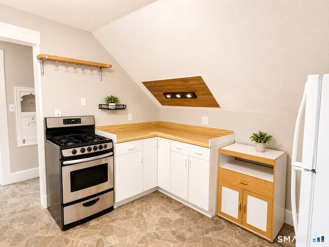 Foto del edificio - 386 Brightwood Ave