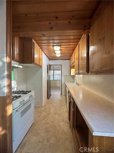 Building Photo - 9223 Cholla Rd