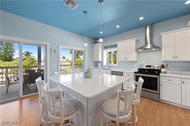 Foto del edificio - 11467 Island Ave