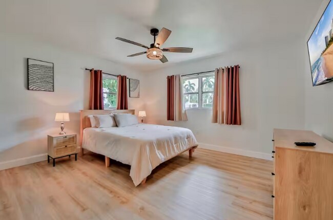 Foto del edificio - 1827 Towhee Ln