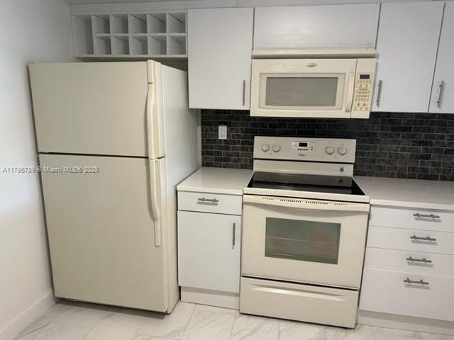 Foto del edificio - 8933 SW 123rd Ct