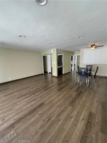Building Photo - 6979 Palm Ct