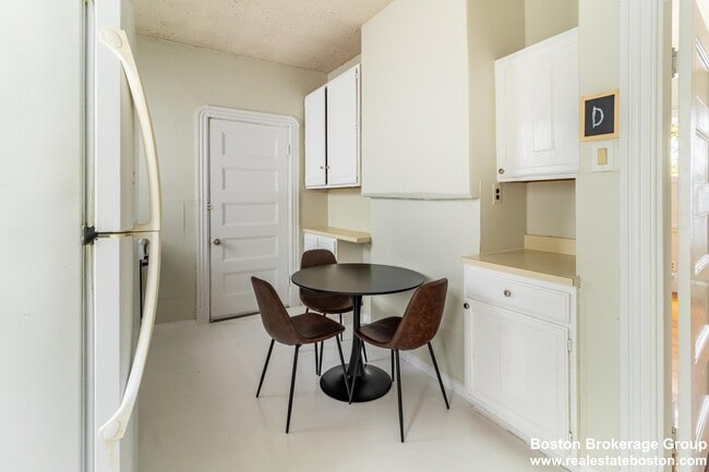 Photo - 787 Columbia Rd House