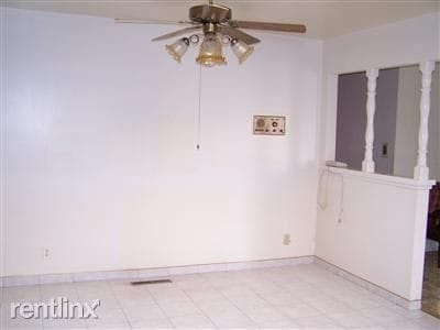 Building Photo - 3 br, 1.5 bath House - 1434 Helm