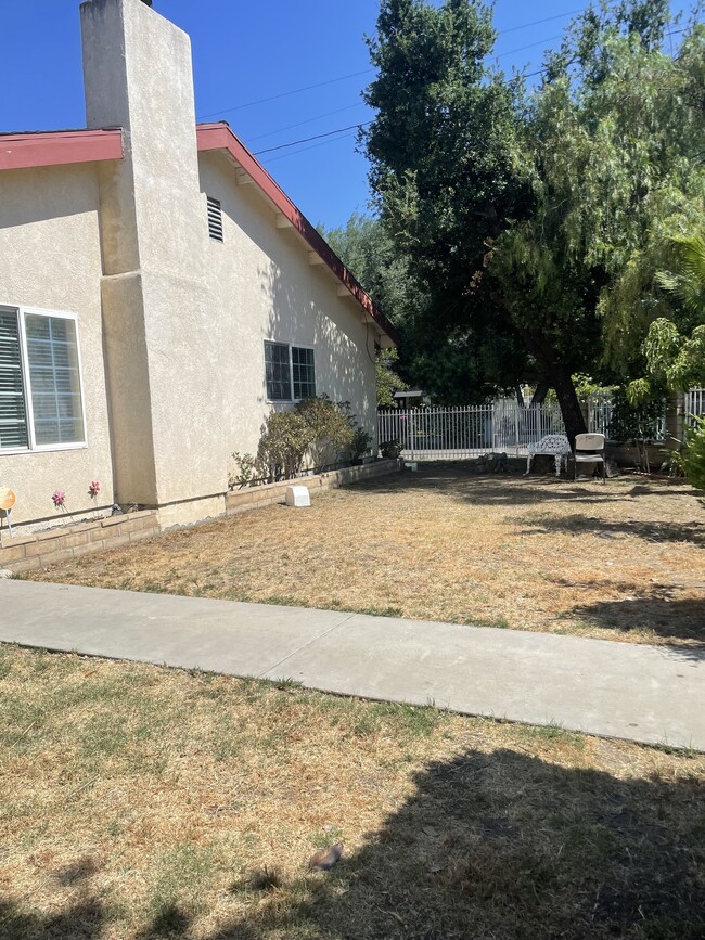 Building Photo - 15651 Rayen St