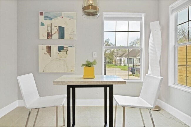 Foto del edificio - 4521 Normandy Way