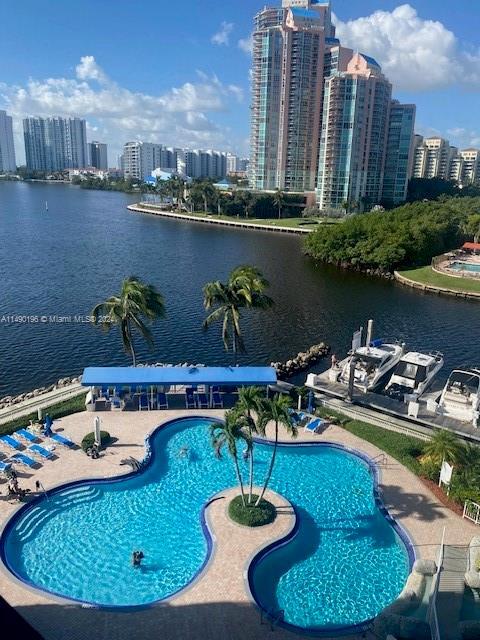 Foto del edificio - 3530 Mystic Pointe Dr