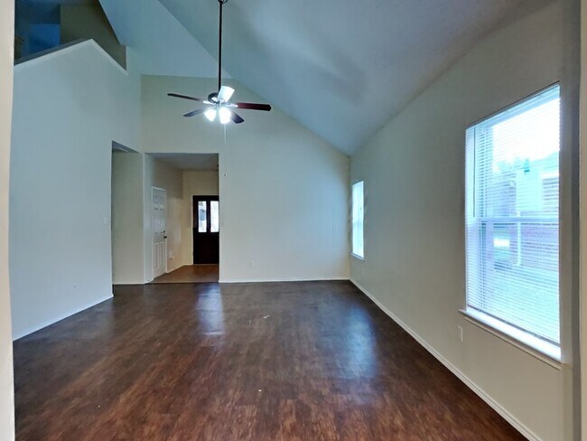 Building Photo - 17823 Kerrybrook Ln