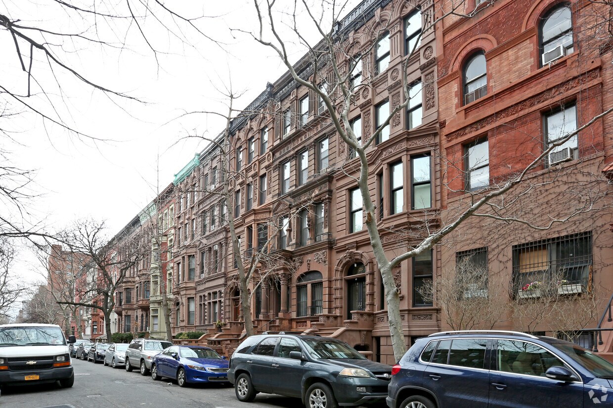 Foto del edificio - 27 W 88th St