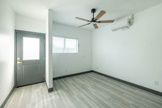 Building Photo - 3925 Verdugo Ln