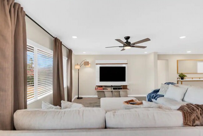 Foto del edificio - Long Term - Pristine 3 Bedroom Family Home @ Terra Lago in Indio