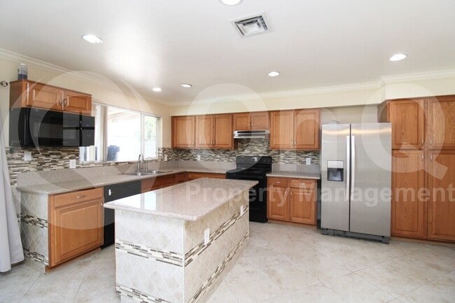 Building Photo - 2728 W Villa Rita Dr